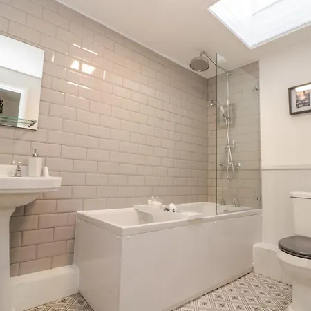 Kestrel * Middlesbrough