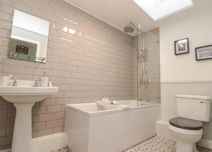 Kestrel * Middlesbrough